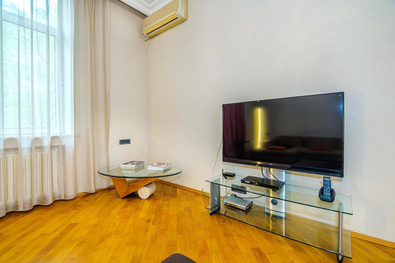 Ferienwohnung Vip Apartamen Nizami Street Baku Exterior foto